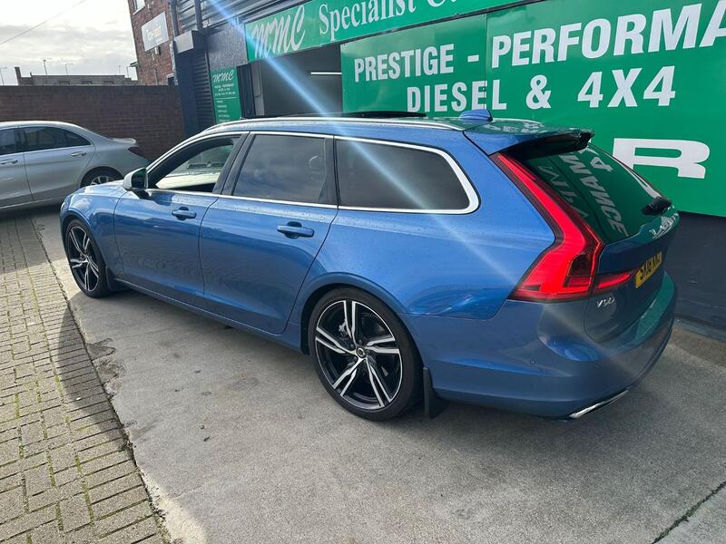 VOLVO V90