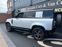 LAND ROVER DEFENDER 110
